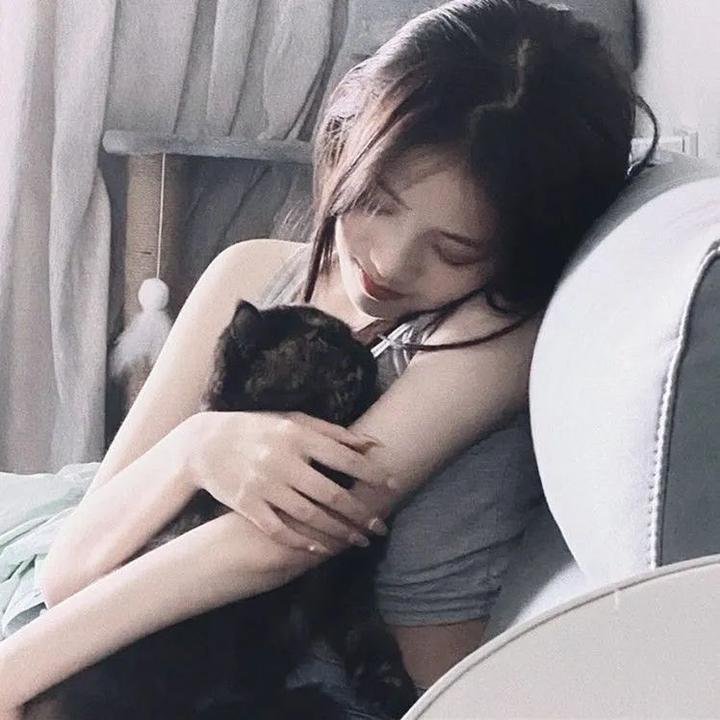 一村之长之贵妇还乡